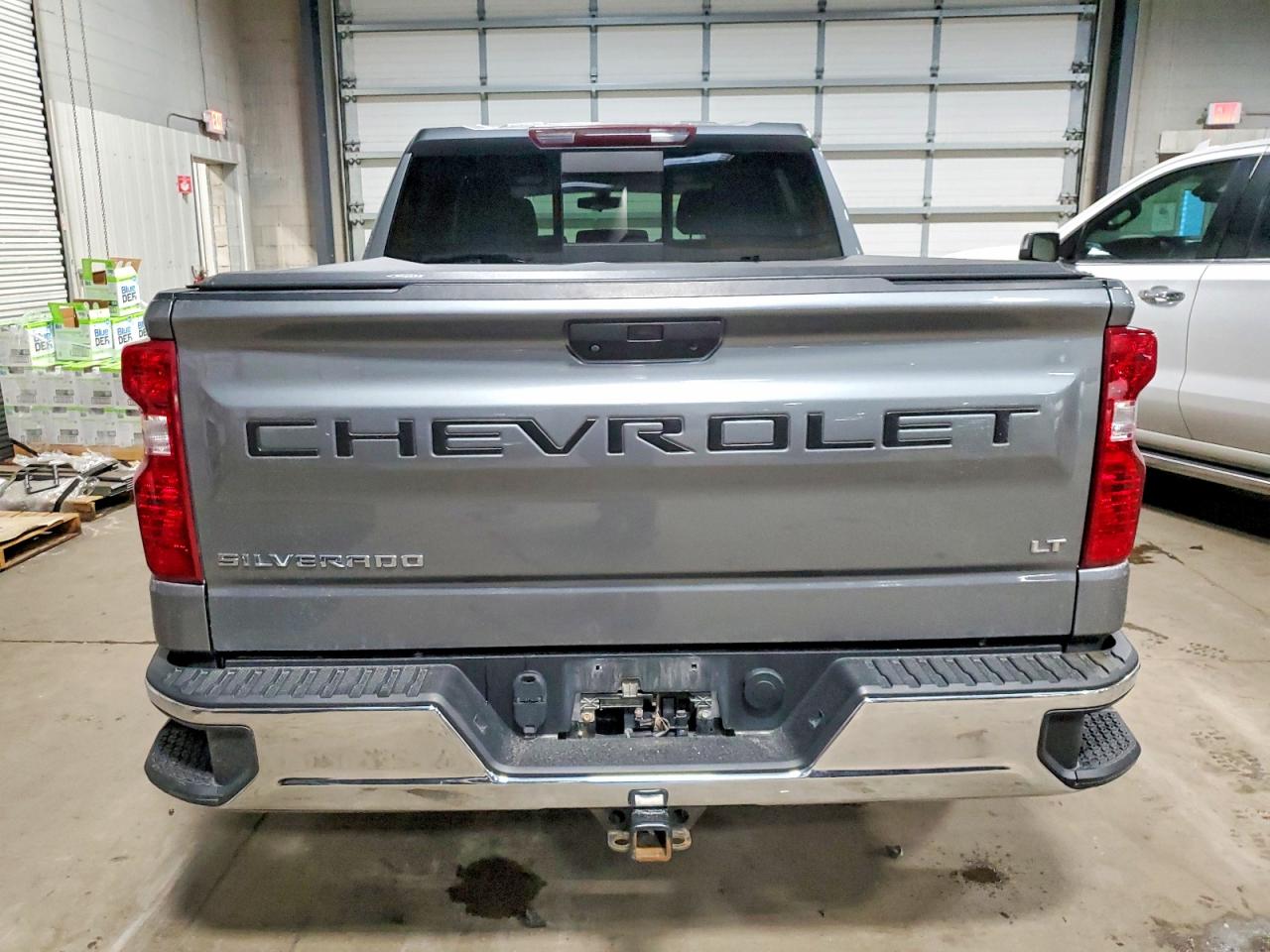 2020 CHEVROLET SILVERADO K1500 LT photo 6