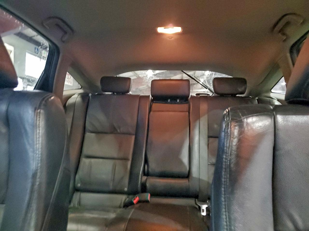 2012 HONDA CROSSTOUR EXL photo 10