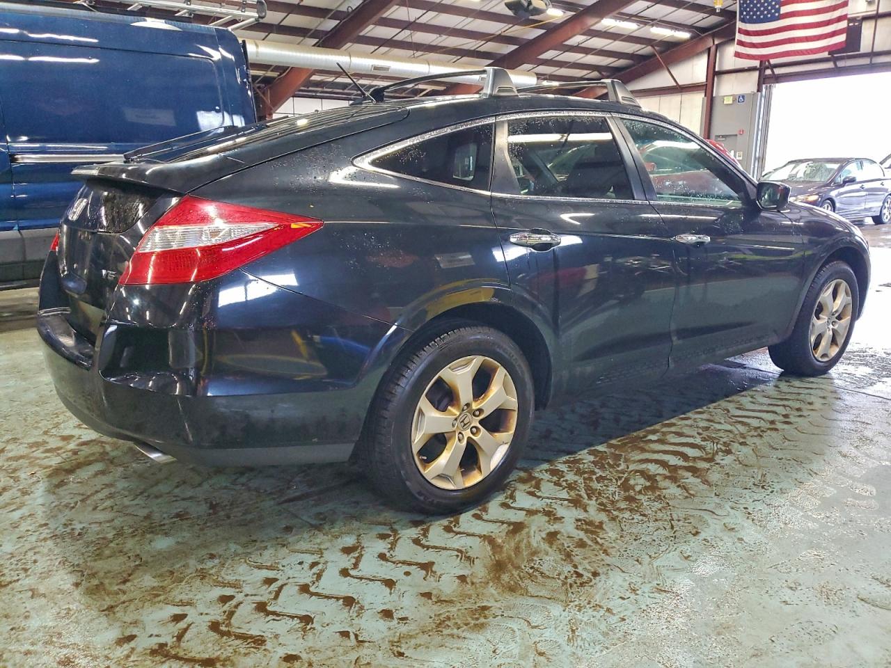 2012 HONDA CROSSTOUR EXL photo 3