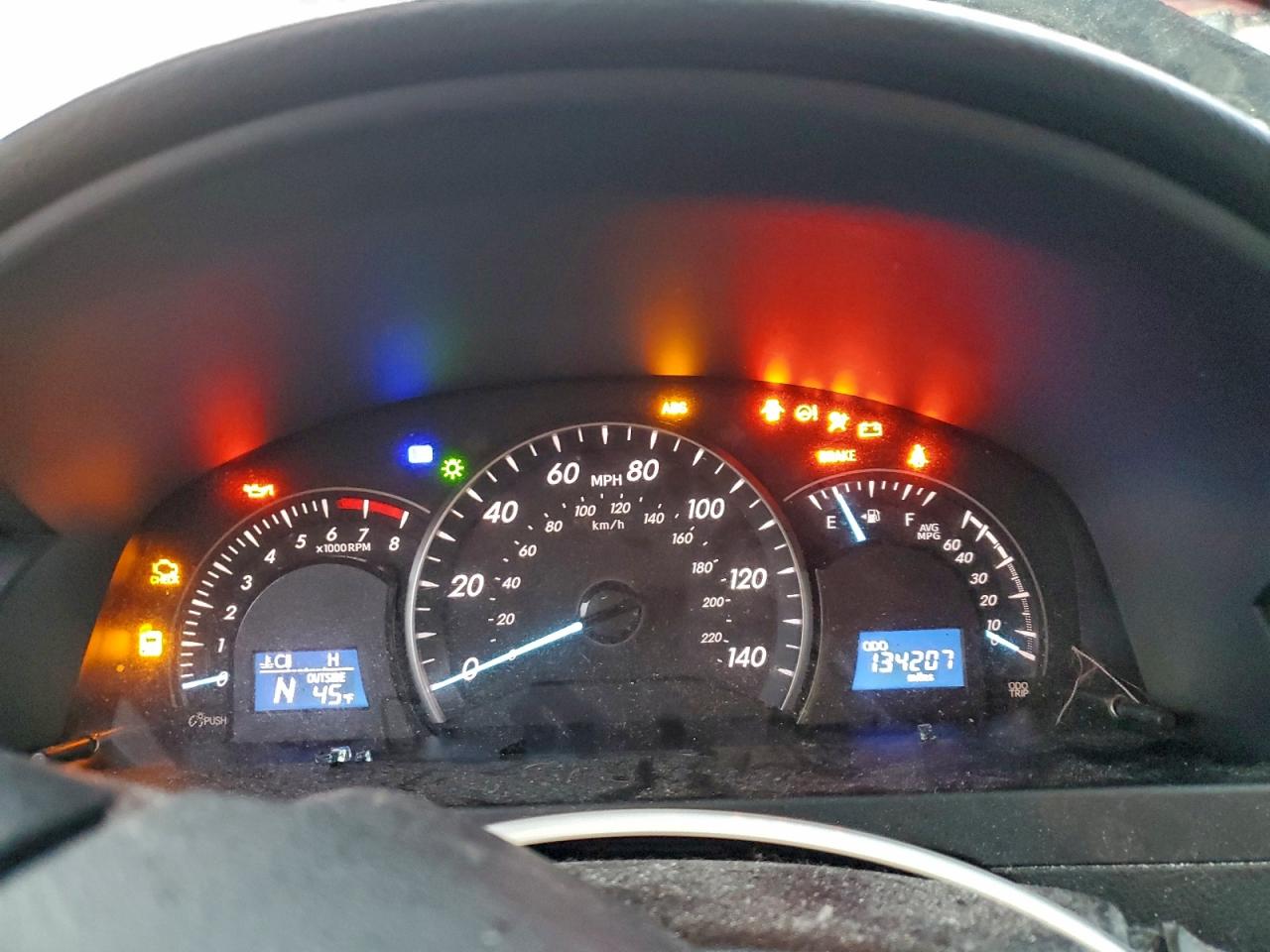 2015 TOYOTA CAMRY LE photo 9