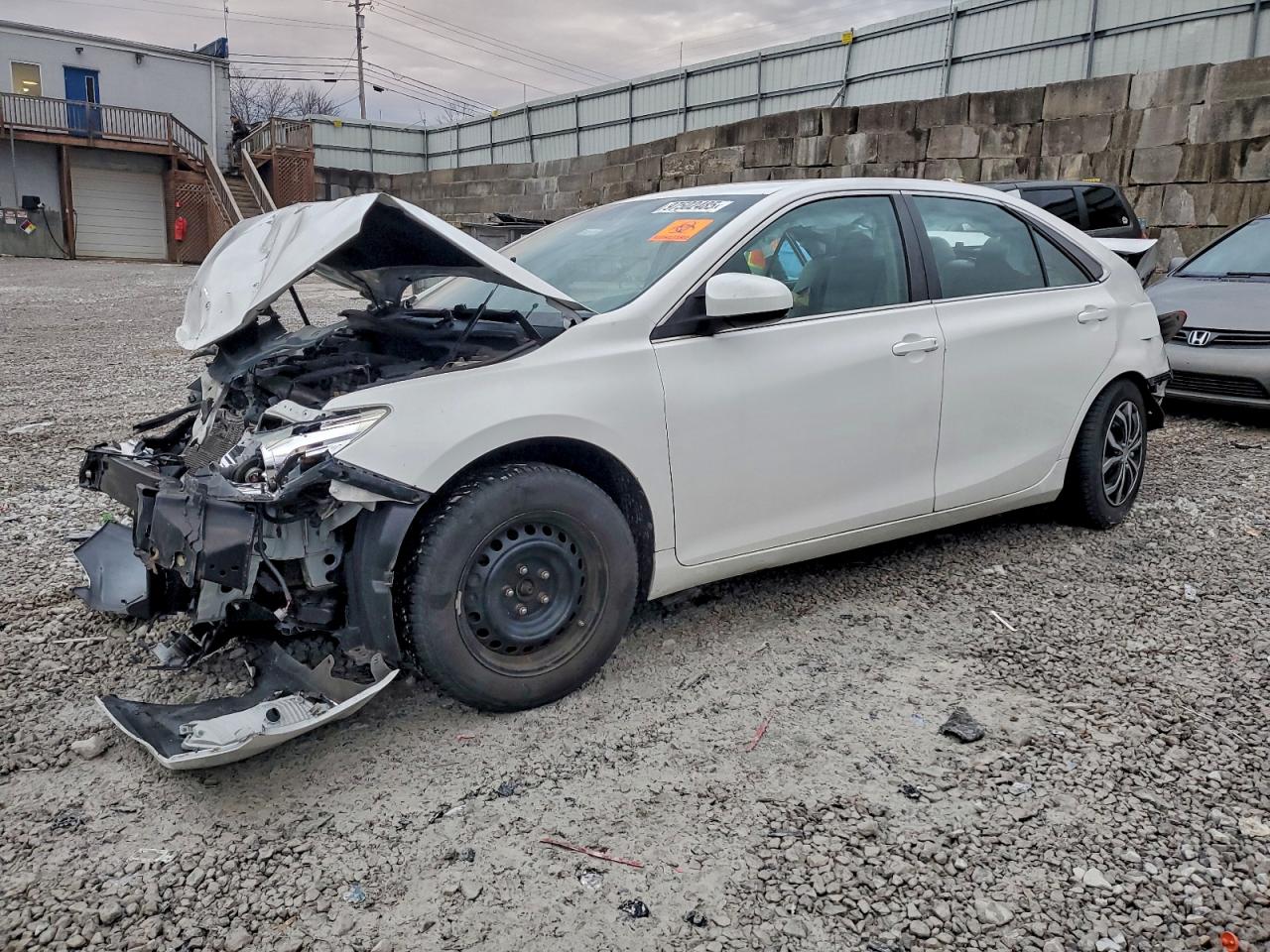 2015 TOYOTA CAMRY