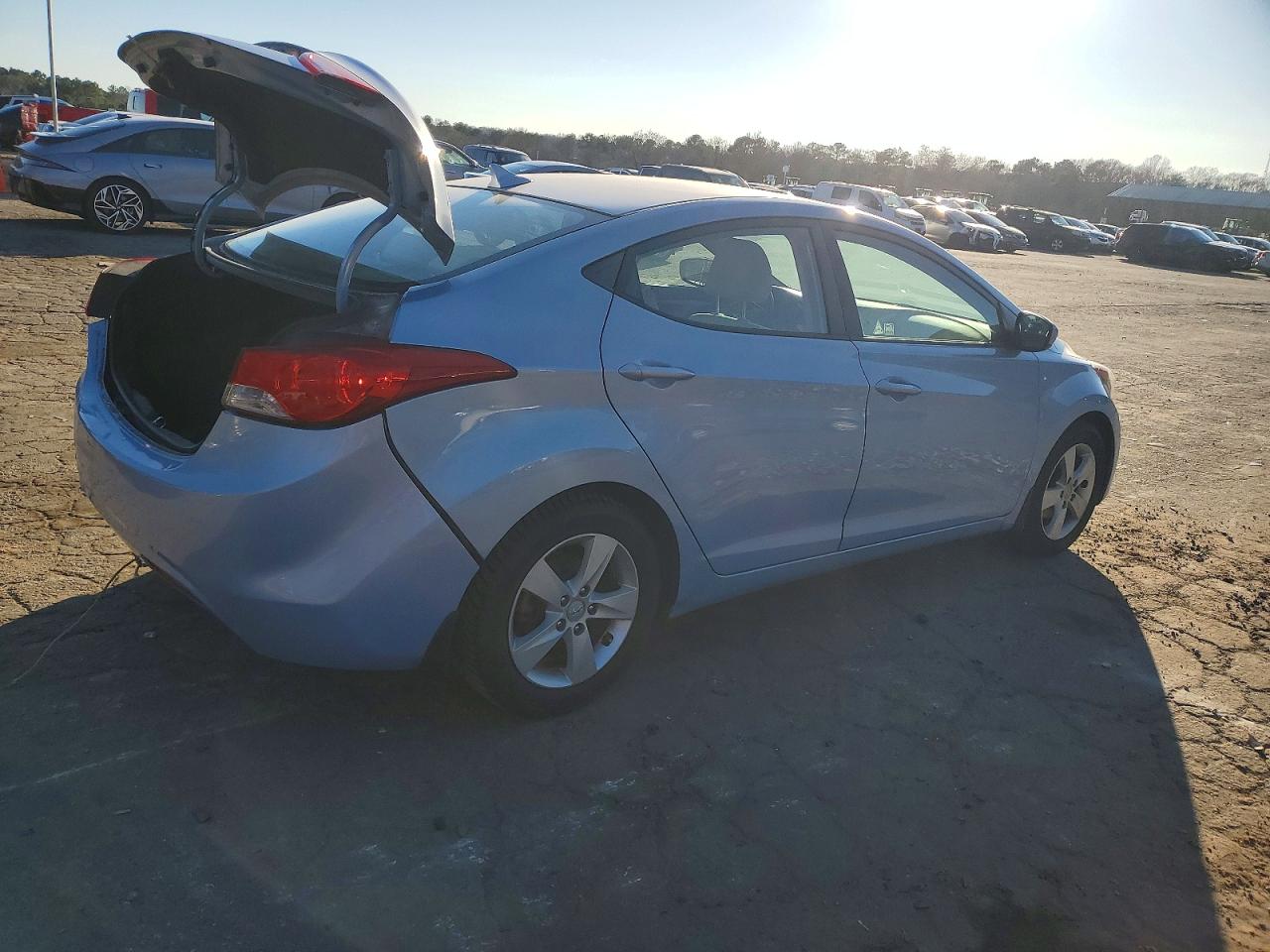 2013 HYUNDAI ELANTRA GLS photo 3