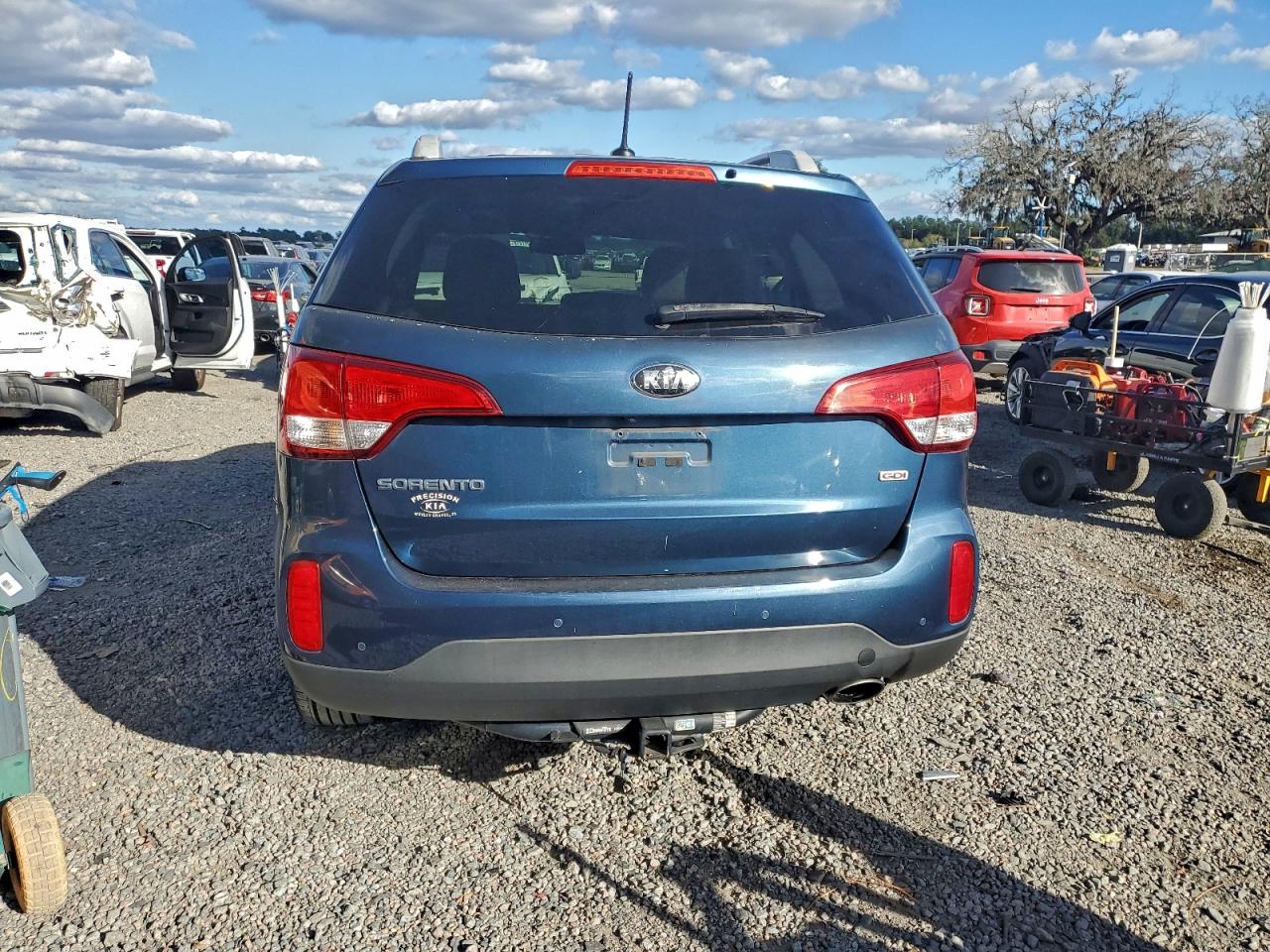 2015 KIA SORENTO LX photo 6