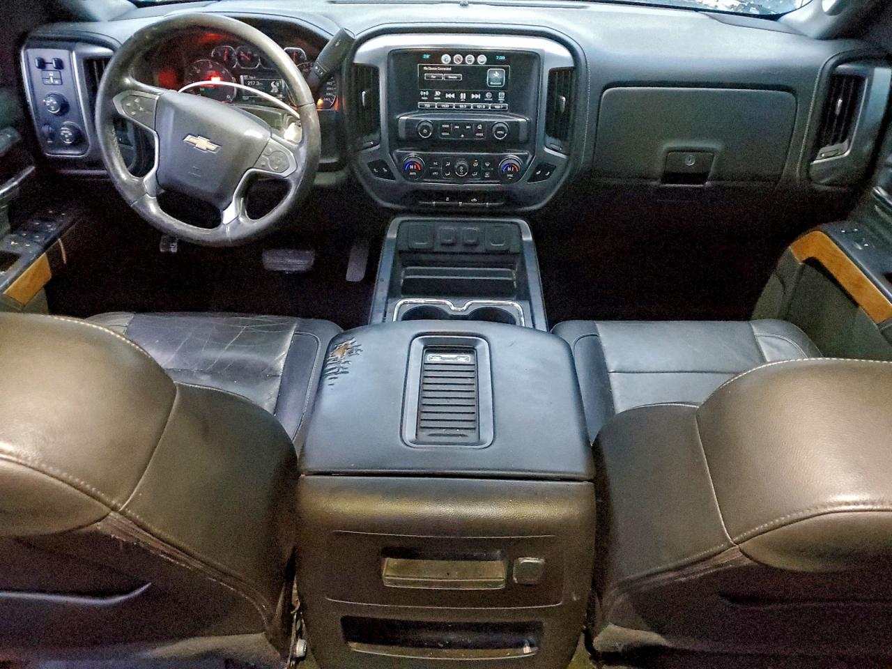 2016 CHEVROLET SILVERADO K1500 LTZ photo 8