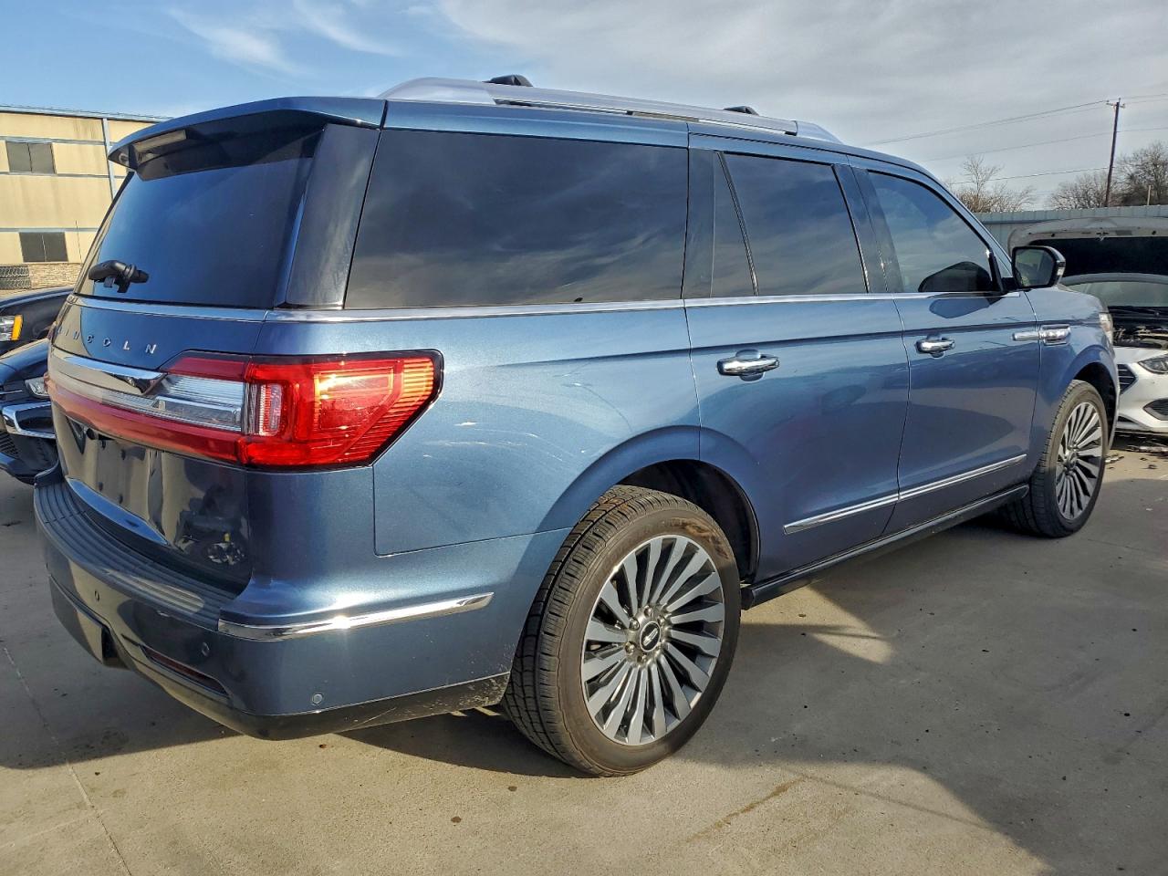 2018 LINCOLN NAVIGATOR RESERVE photo 5