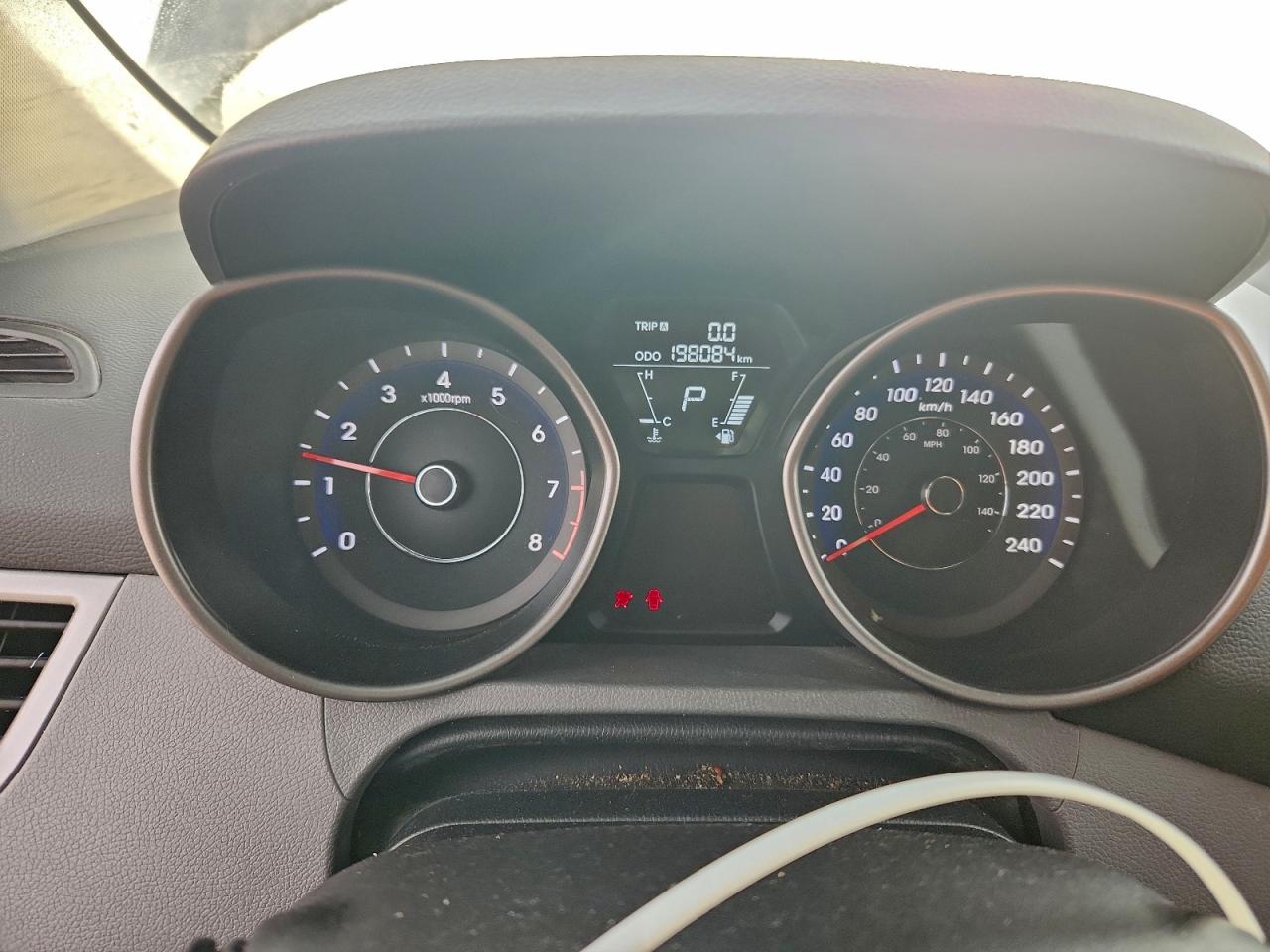 2013 HYUNDAI ELANTRA GLS photo 9