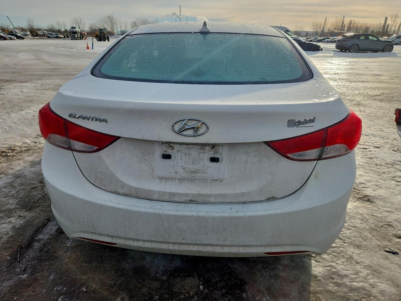 2013 HYUNDAI ELANTRA GLS photo 6