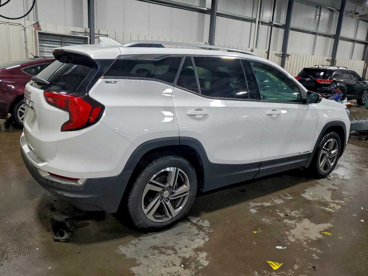 2018 GMC TERRAIN SLT photo 3