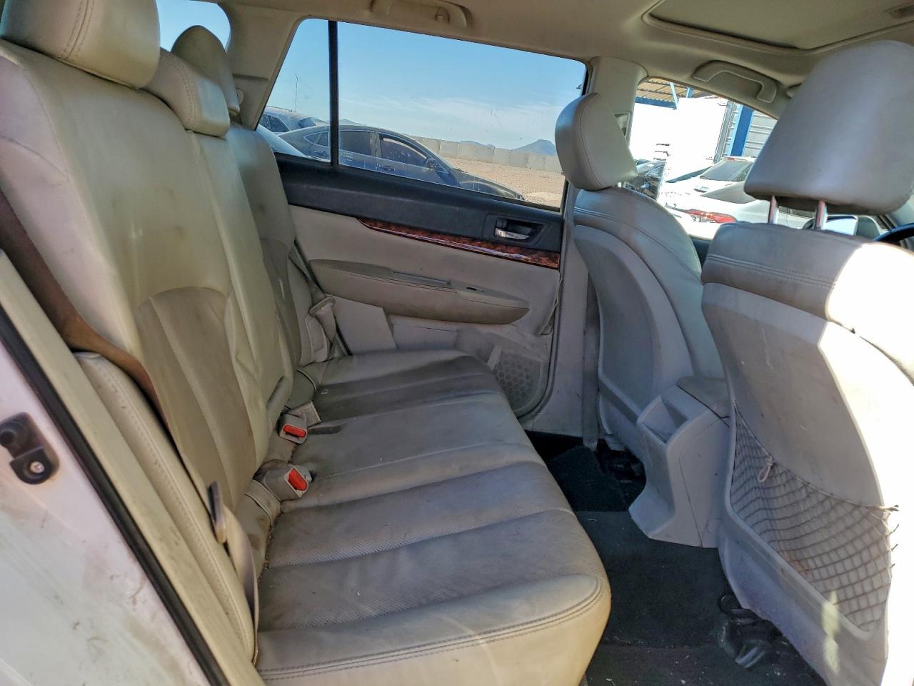 2011 SUBARU OUTBACK 3.6R LIMITED photo 11