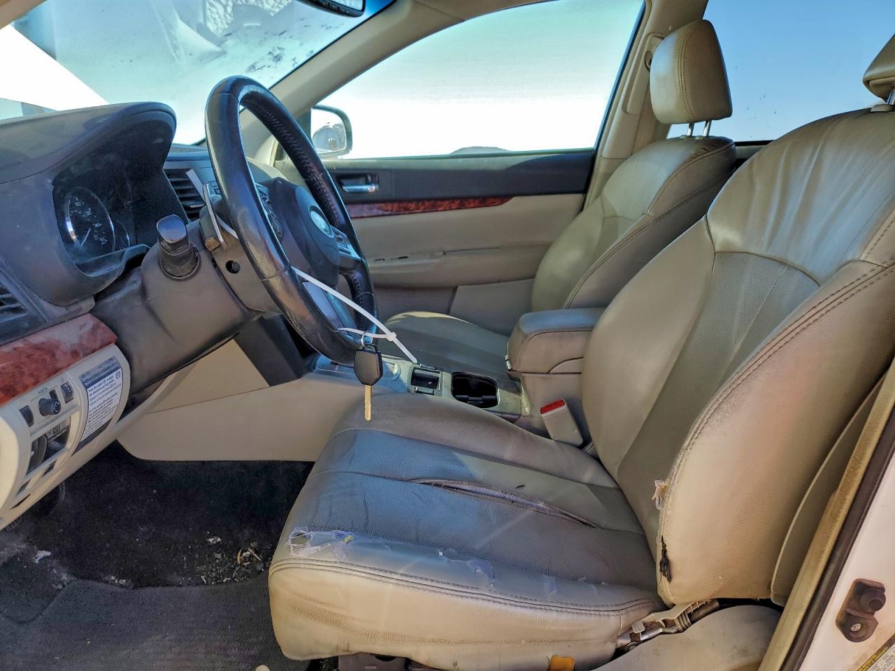 2011 SUBARU OUTBACK 3.6R LIMITED photo 7