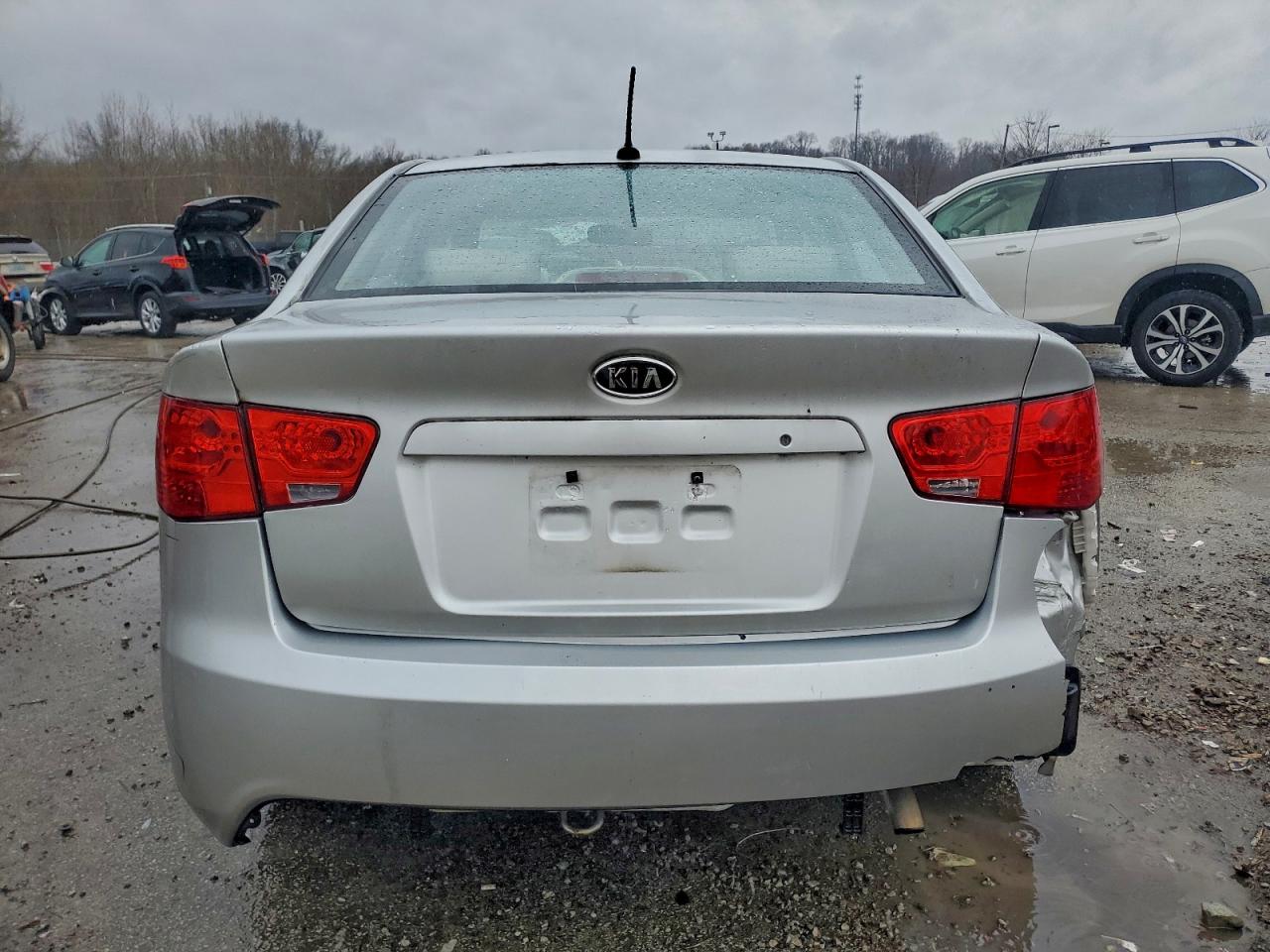 2010 KIA FORTE LX photo 6