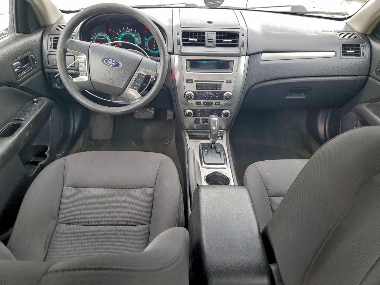 2010 FORD FUSION SE photo 8