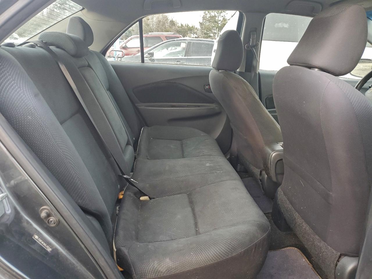 2012 TOYOTA YARIS photo 10