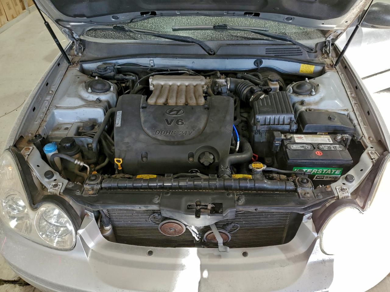 2004 HYUNDAI SONATA GLS photo 11