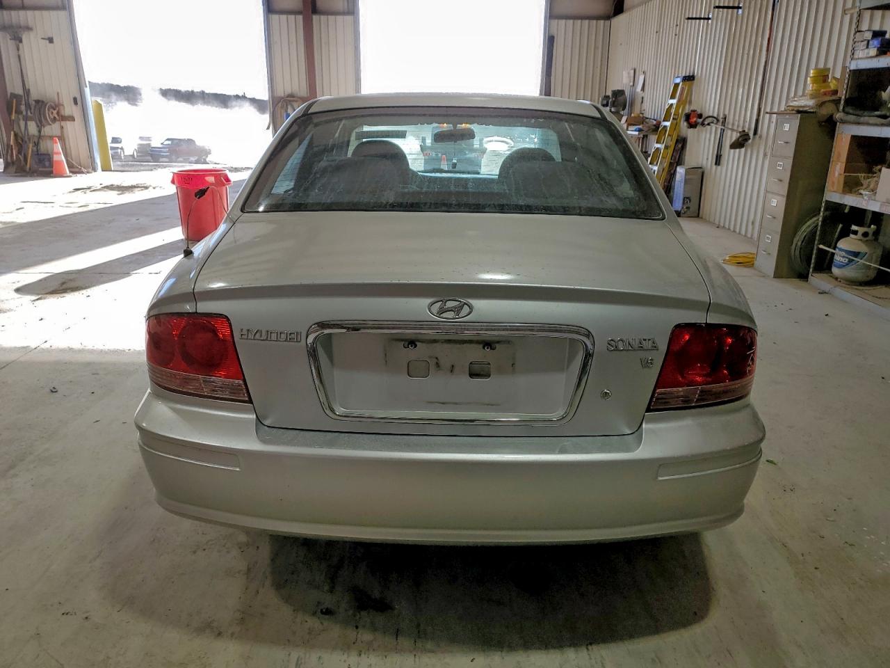 2004 HYUNDAI SONATA GLS photo 6