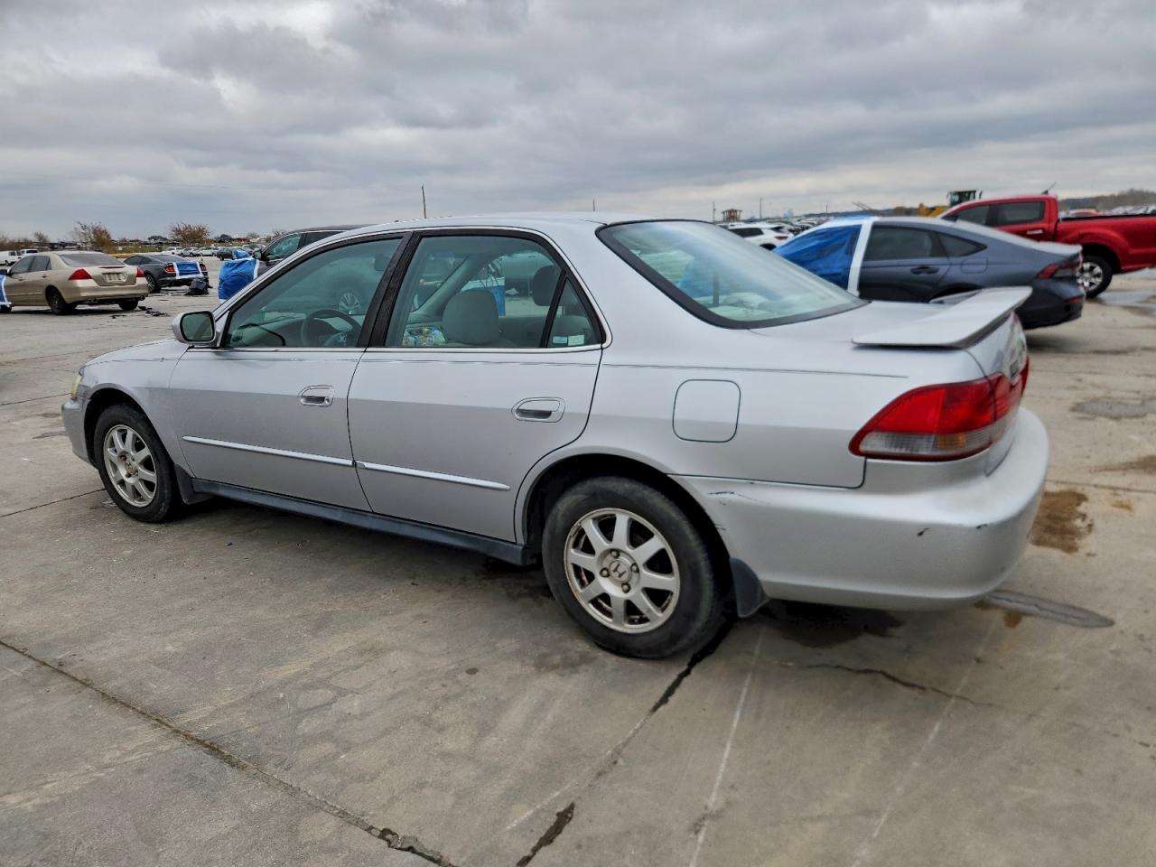 2002 HONDA ACCORD SE photo 2
