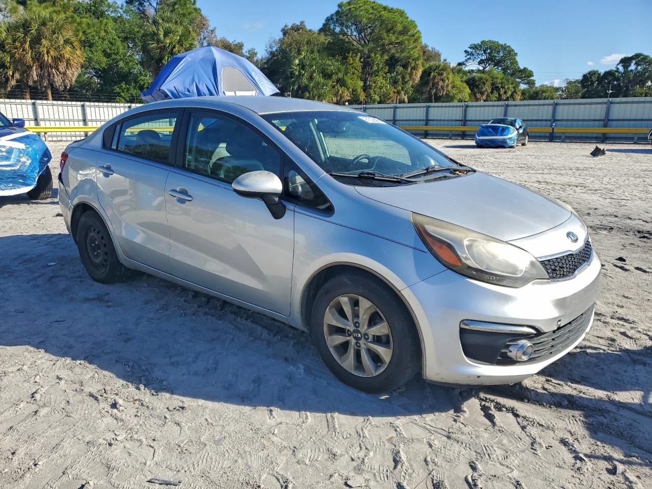 2017 KIA RIO EX photo 4