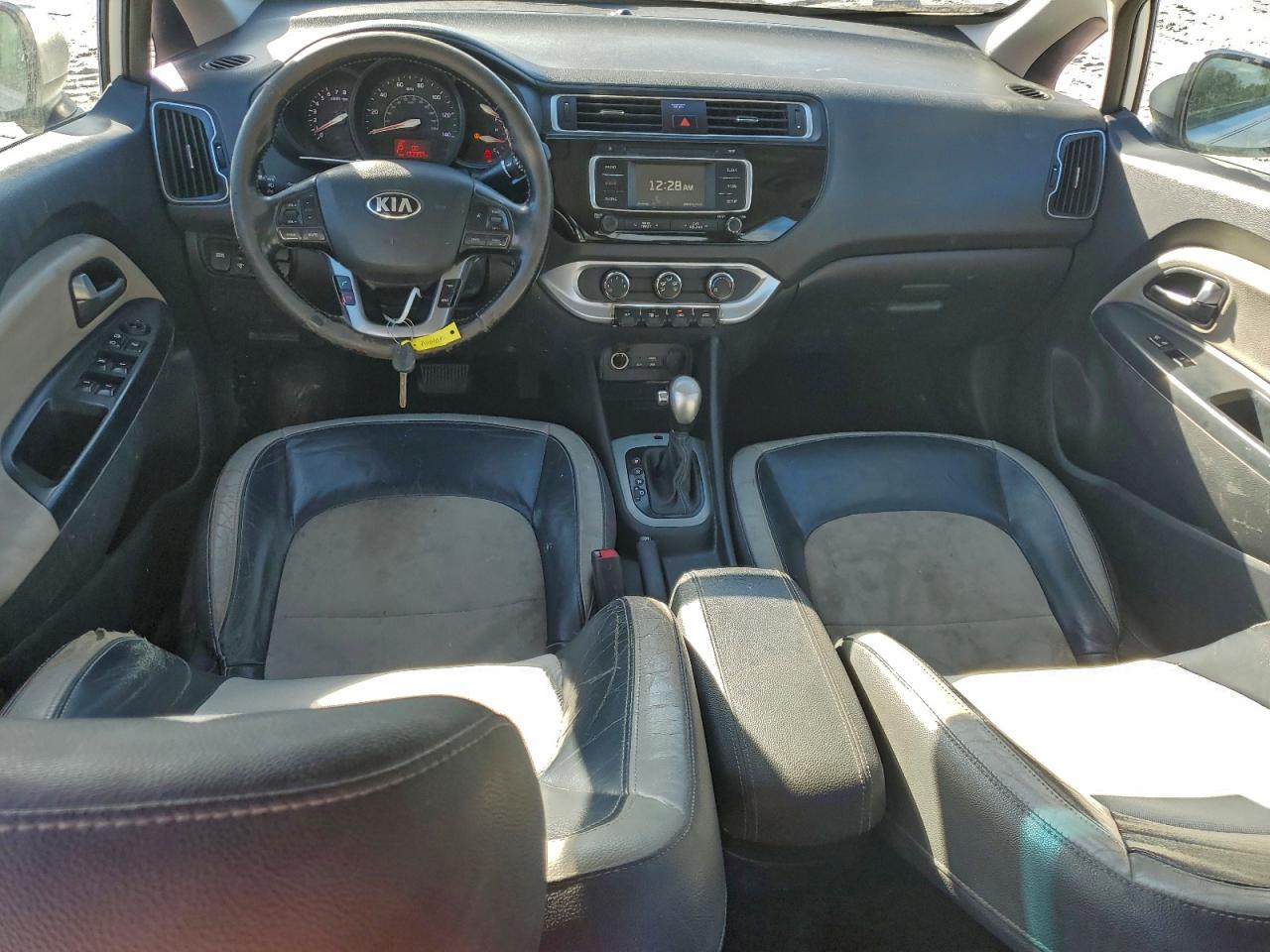 2017 KIA RIO EX photo 8