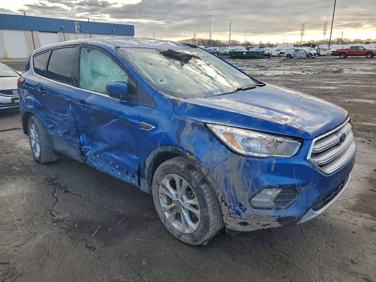 2019 FORD ESCAPE SE photo 4