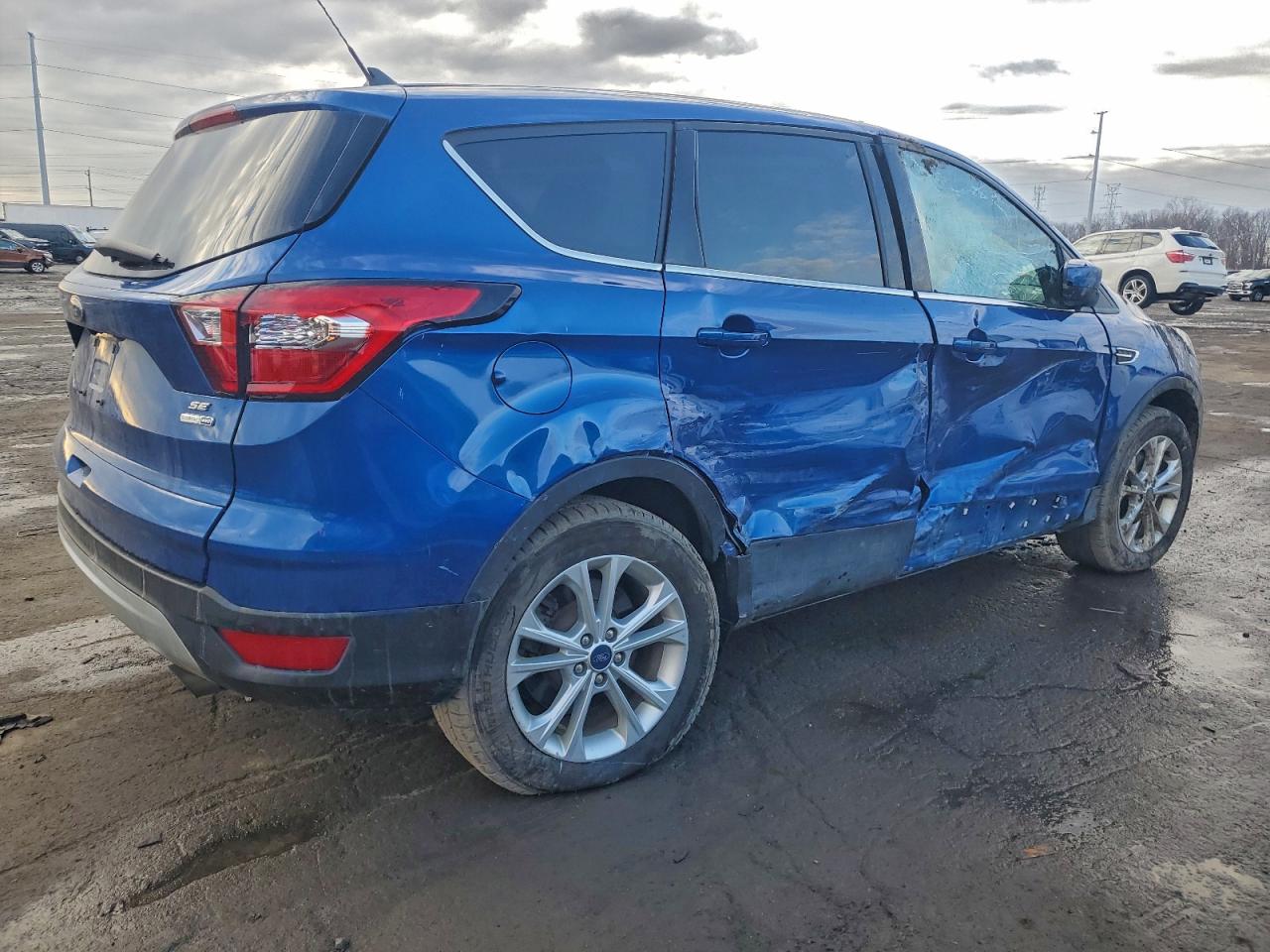 2019 FORD ESCAPE SE photo 3