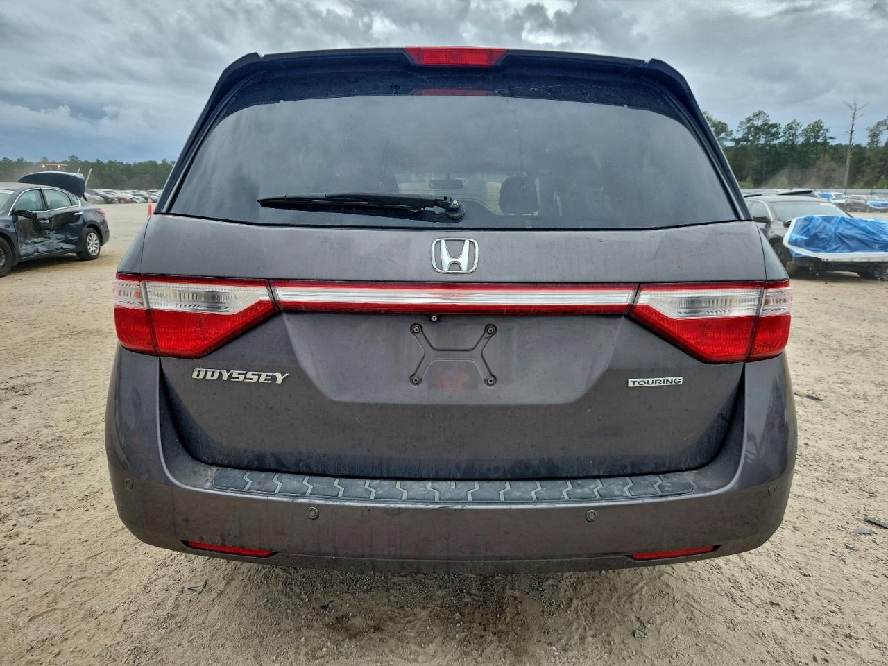 2012 HONDA ODYSSEY TOURING photo 11