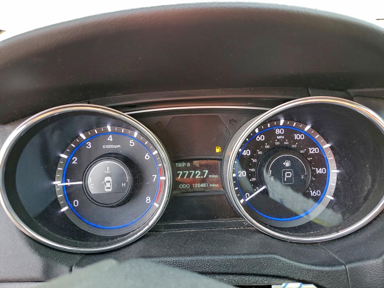 2014 HYUNDAI SONATA GLS photo 9