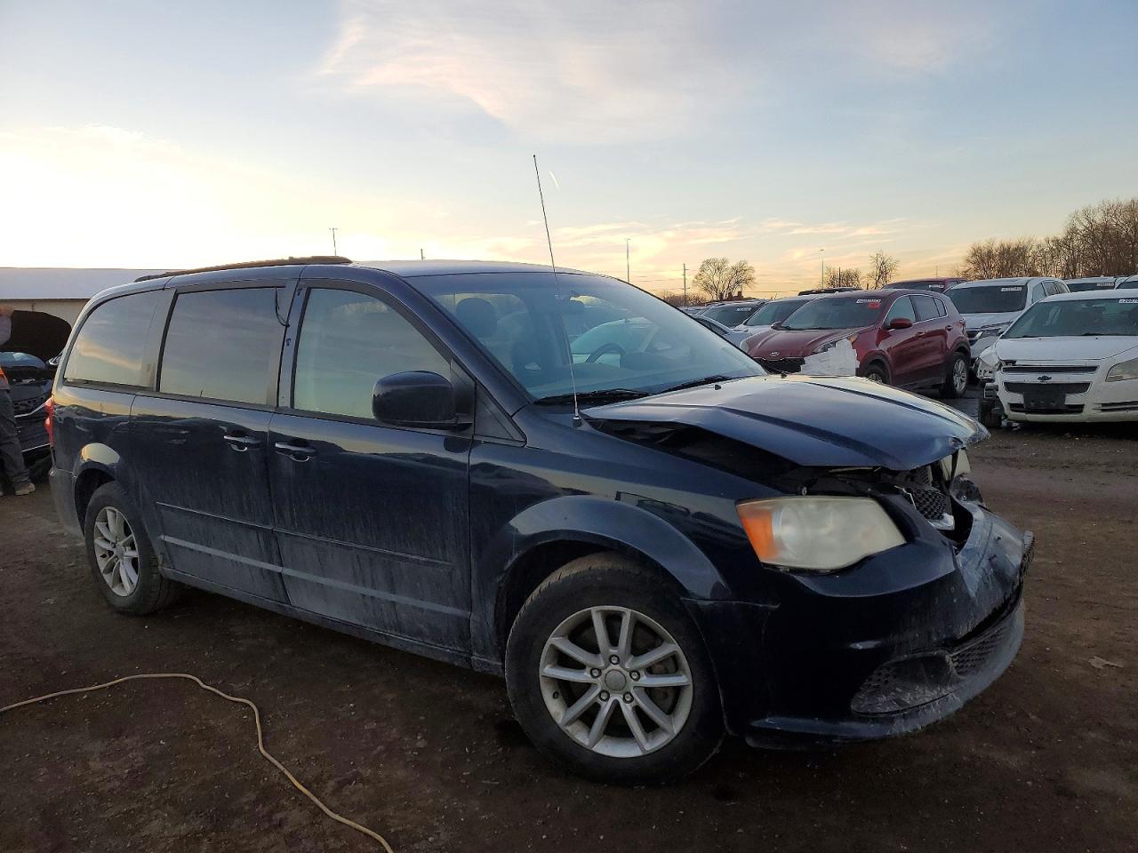 2013 DODGE GRAND CARAVAN SXT photo 4