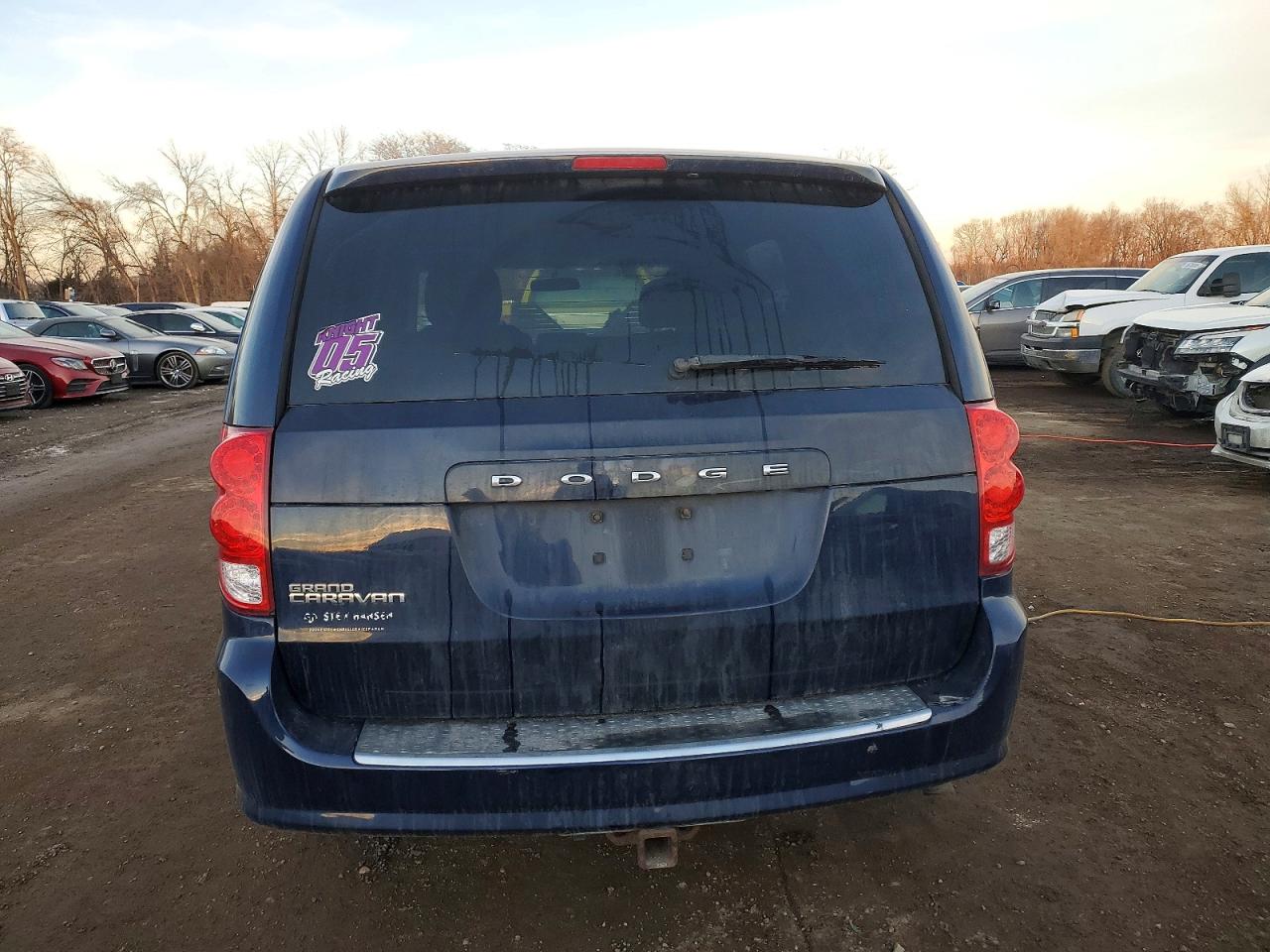 2013 DODGE GRAND CARAVAN SXT photo 6