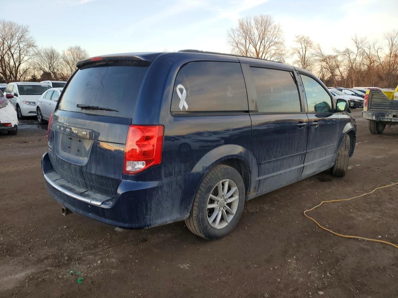 2013 DODGE GRAND CARAVAN SXT photo 3