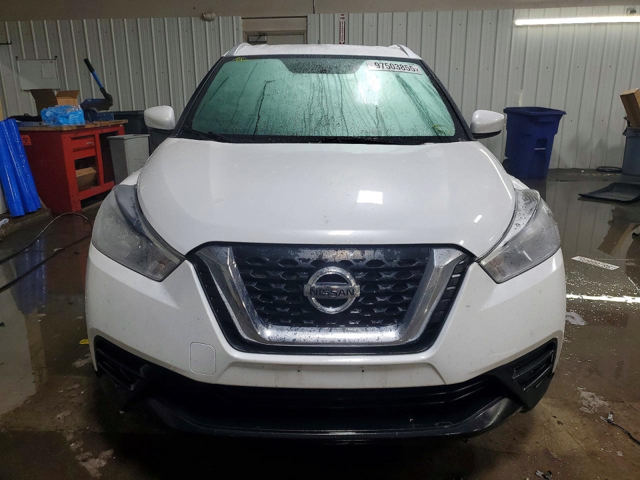 2018 NISSAN KICKS S photo 5