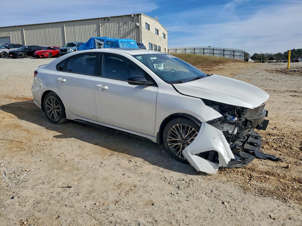 2024 KIA FORTE GT LINE photo 4