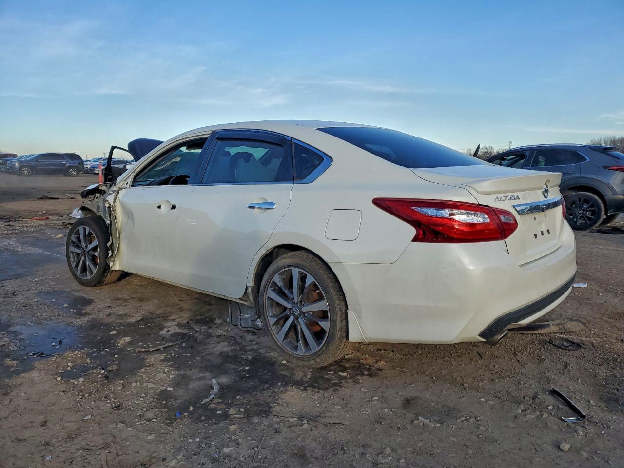 2016 NISSAN ALTIMA 2.5 photo 2