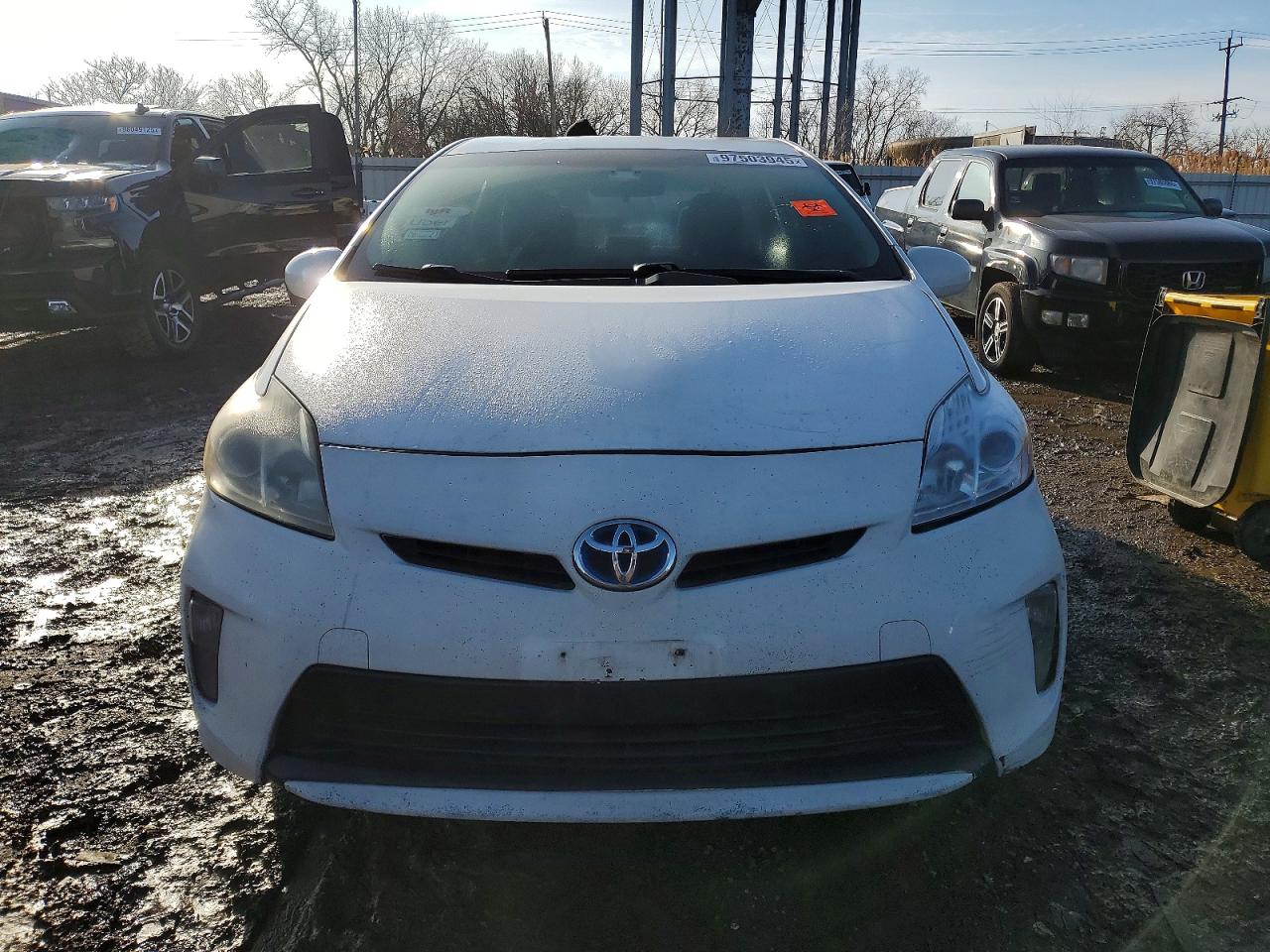 2013 TOYOTA PRIUS photo 5