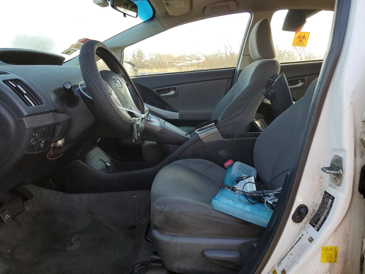 2013 TOYOTA PRIUS photo 7