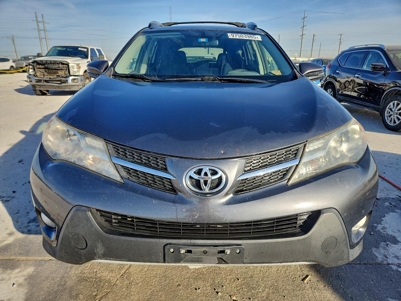 2015 TOYOTA RAV4 XLE photo 5