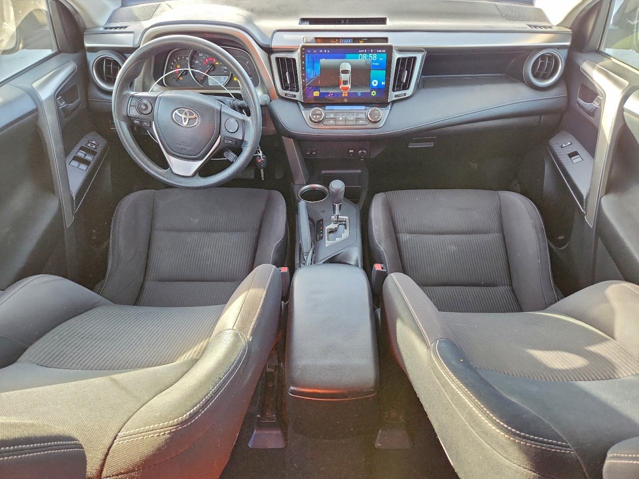 2015 TOYOTA RAV4 XLE photo 8