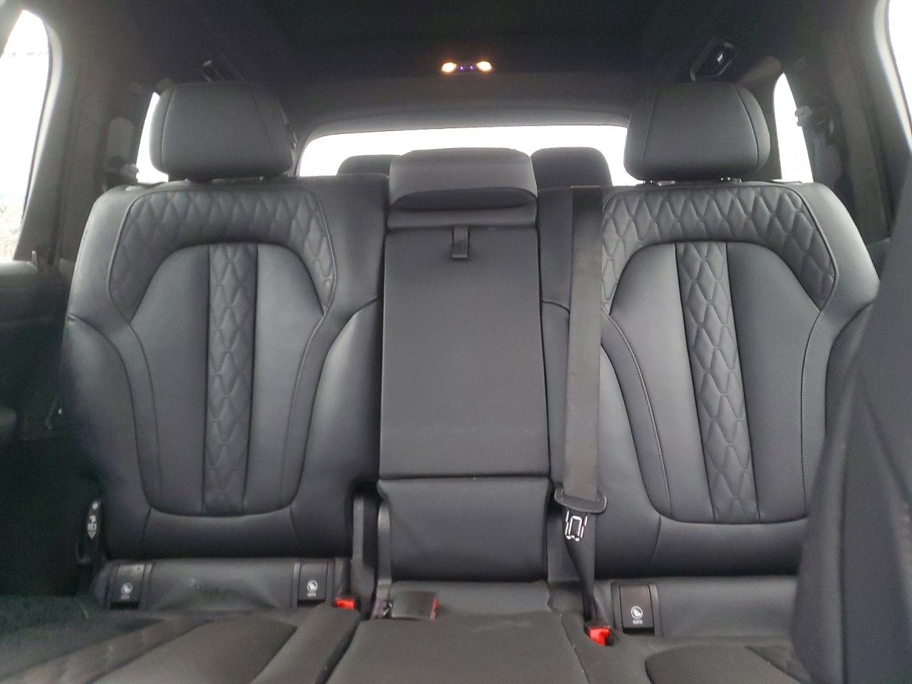 2024 BMW X7 M60I photo 10