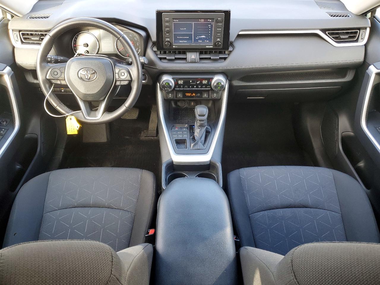 2021 TOYOTA RAV4 XLE photo 8