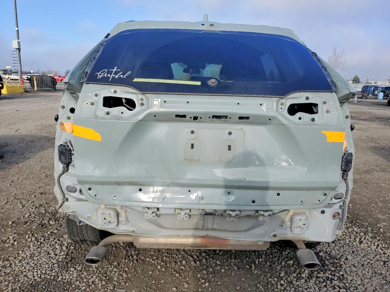 2021 TOYOTA RAV4 XLE photo 6