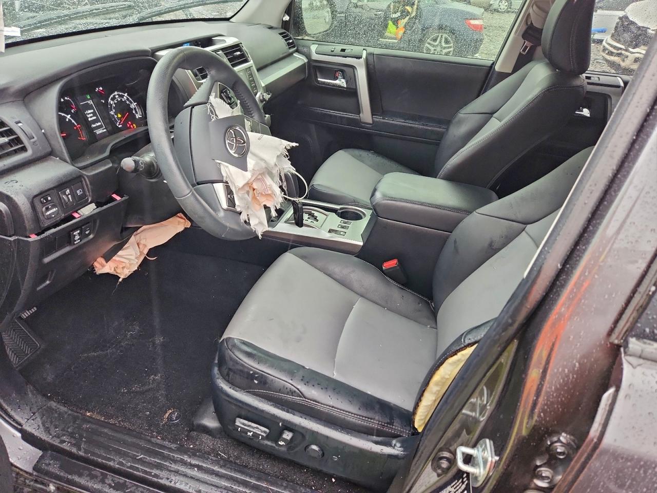 2022 TOYOTA 4RUNNER SR5 photo 7