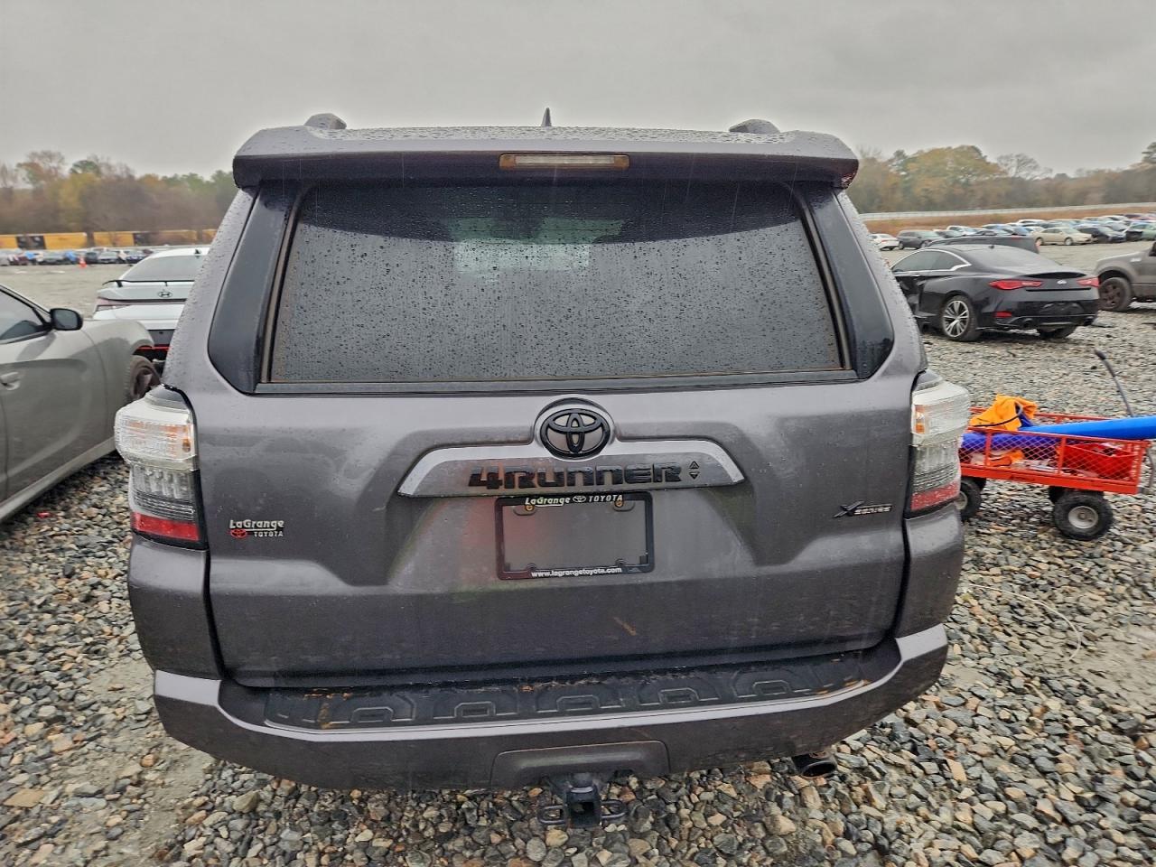2022 TOYOTA 4RUNNER SR5 photo 6