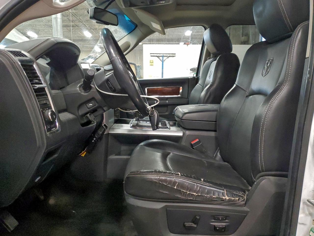 2011 DODGE RAM 1500 photo 7