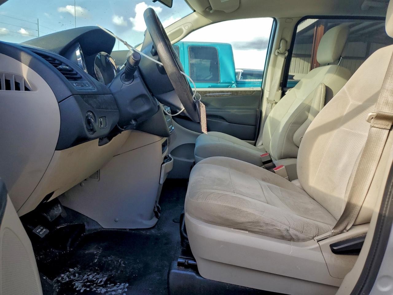 2011 DODGE GRAND CARAVAN C/V photo 7