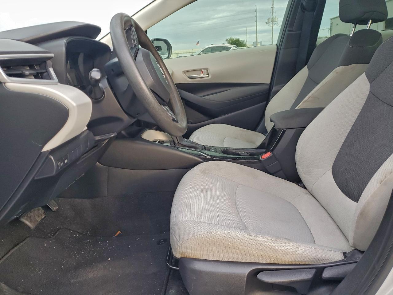 2020 TOYOTA COROLLA L photo 7