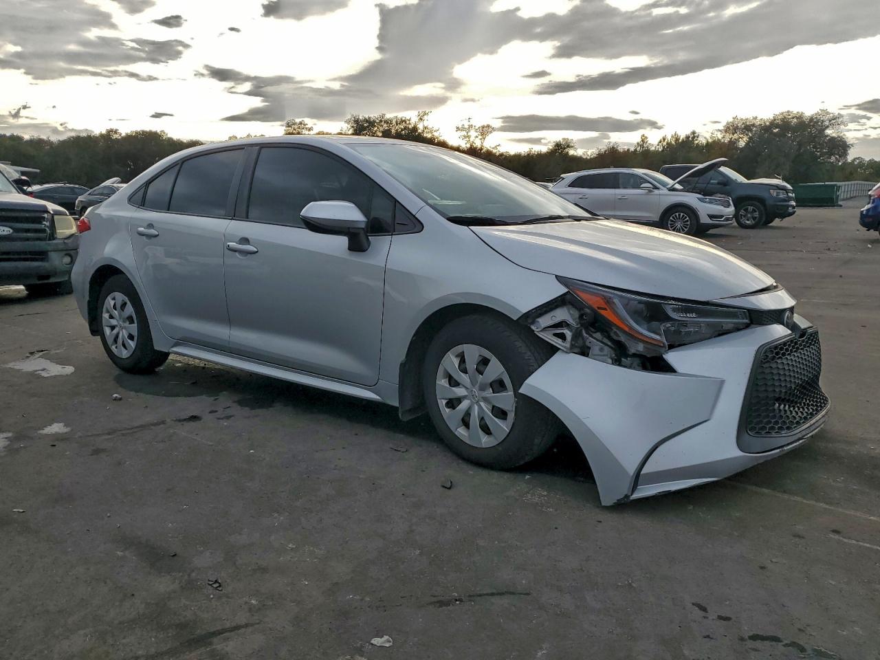 2020 TOYOTA COROLLA L photo 4