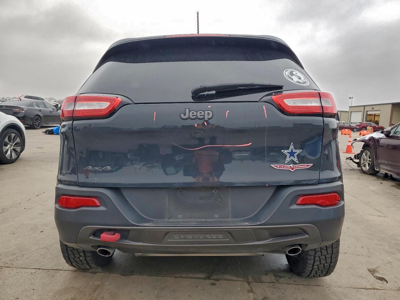 2016 JEEP CHEROKEE TRAILHAWK photo 6