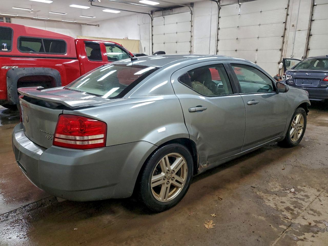 2010 DODGE AVENGER R/T photo 3