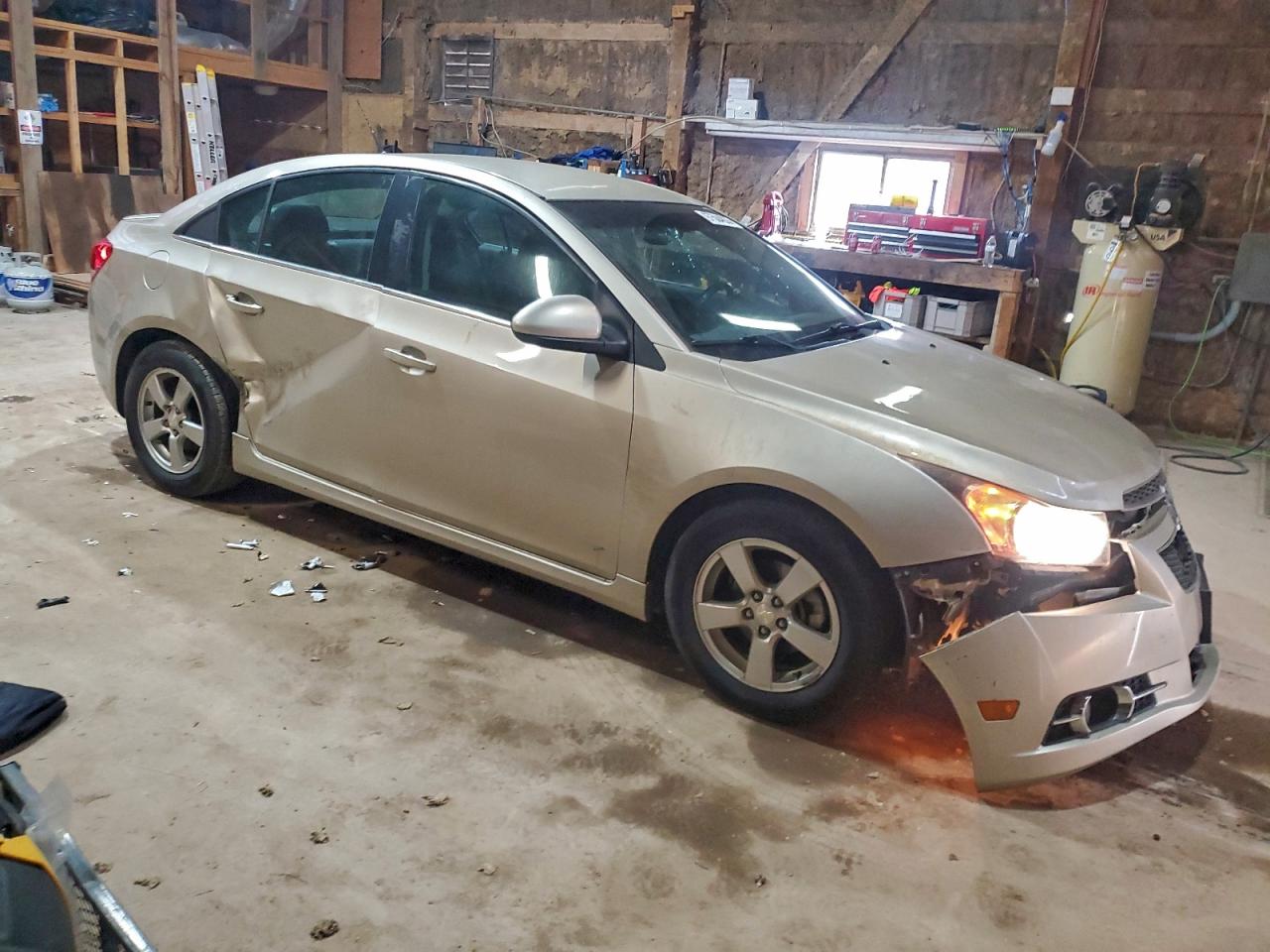 2014 CHEVROLET CRUZE LT photo 4