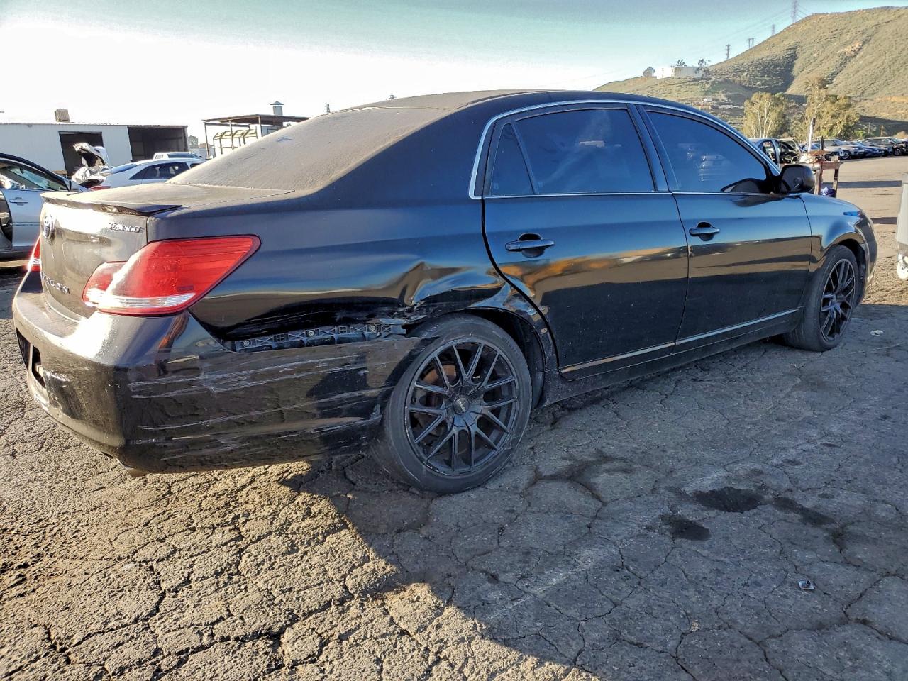 2006 TOYOTA AVALON XL photo 3