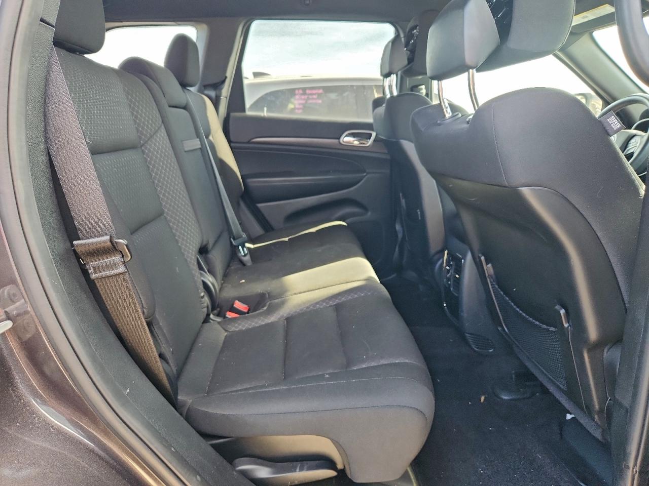 2018 JEEP GRAND CHEROKEE LAREDO photo 19